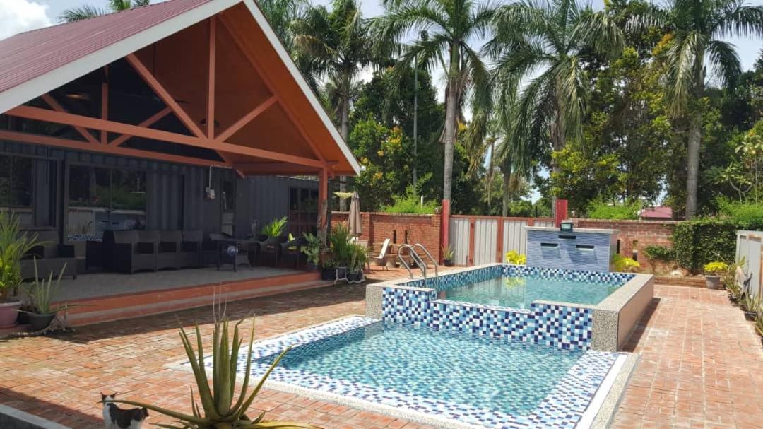 Homestay Umbai Kelana Merlimau Екстериор снимка